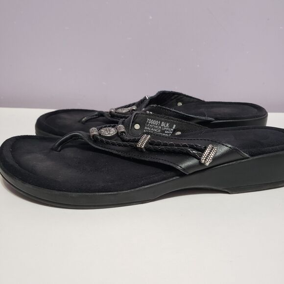 Minnetonka Black Leather Women's Slip On Sandals Sz 8 - Picture 3 of 8